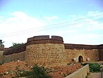 Fort Devanahalli Fort entrance, Devanahalli, Bengaluru, Karnataka, India (2006).jpg