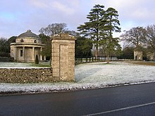 Bath Lodge at the southern entrance to Dodington Park Dodington Park, South Gloucestershire, Bath Lodge - geograph.org.uk - 96020.jpg