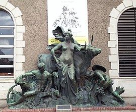 Escultura republica argentina.jpg