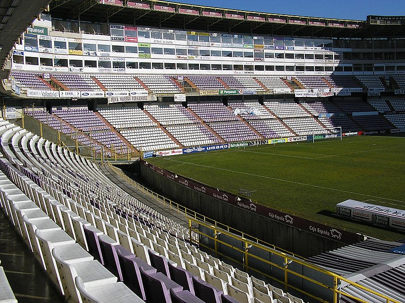 File:Estadio José Zorrilla desde Preferencia A.jpg