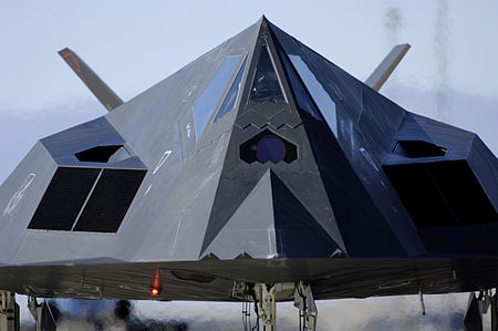 ไฟล์:F-117_Front_View.jpg