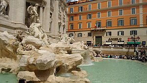 Fontana Di Trevi: História do aqueduto e da localização, Comissão, construção e projeto, Restauração