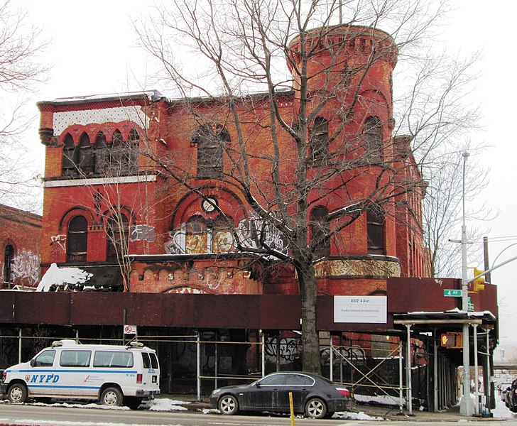 File:Former 18th Precinct Station House and Stable 4302 4th Avenue Sunset Park 2.jpg