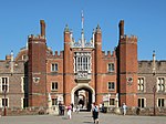 Great Gate, Hampton Court Palace.jpg