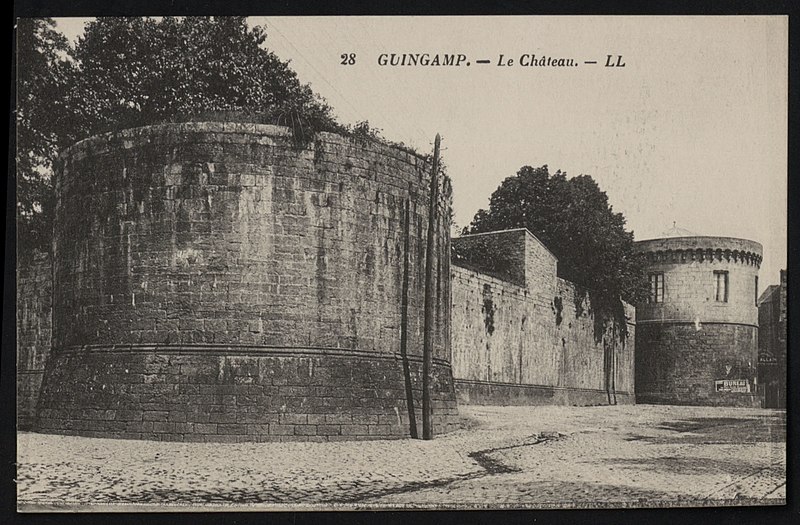 File:Guingamp - Château - AD22 - 16FI1592.jpg