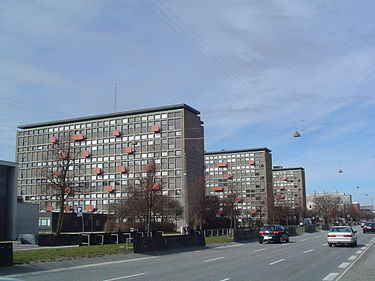 Interconnected buildings in the Hans Christian Orsted Building complex. Nearest building houses the Nano-Science Center HC Orsted Institute 2.jpg