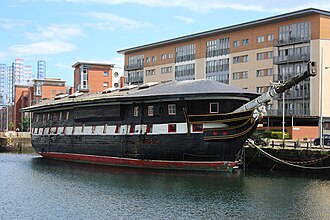 HMS Unicorn Side view HMS Unicorn, Dundee 002.jpg