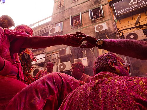 A Knot of Hand during Holi