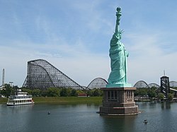 Heide-Park Soltau Colossos.JPG