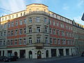 Double tenement house (Helgolandstrasse 8 and Fritz-Reuter-Strasse 10a) in closed development and corner location