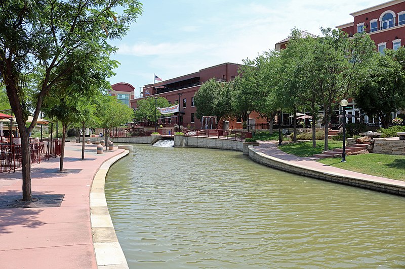 File:Historic Arkansas Riverwalk of Pueblo.JPG