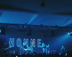 Honne performing at the 2017 Music Gallery Jakarta Indonesia.jpg