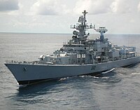 INS Mumbai (D62) käynnissä