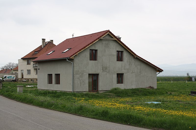 File:Keblice, dům číslo 174.jpg