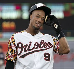 Keon Broxton (48156698006) (cortado) .jpg