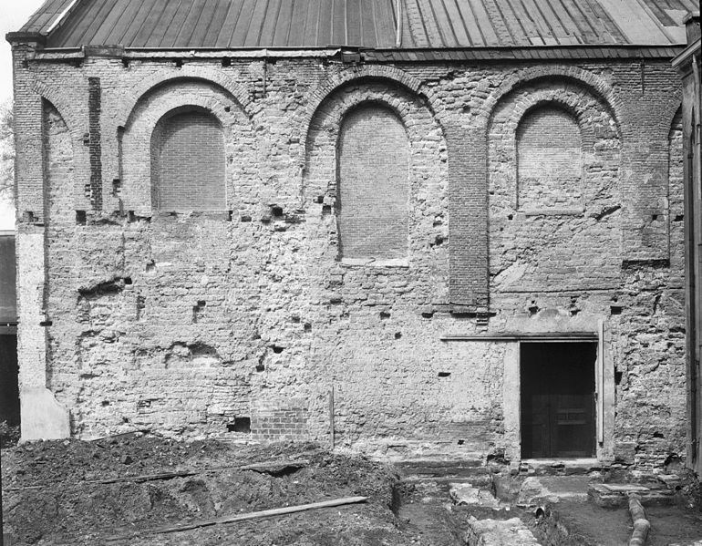 File:Kerk, detail zuid-gevel - Utrecht - 20233361 - RCE.jpg