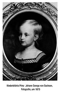 Kinderbildnis Prinz Johann Georgs von Sachsen, Fotografie, um 1873.jpg