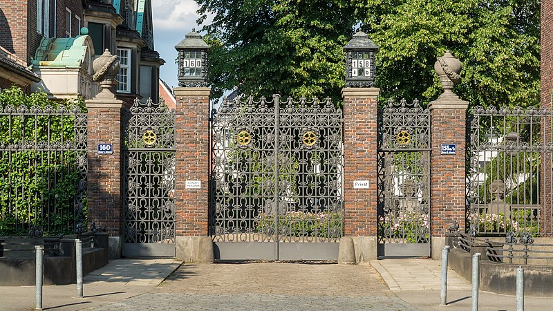 File:Kloster St. Johannis (Hamburg-Eppendorf).Tor.1.30730.ajb.jpg