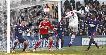 Ligue 1 Bordeaux vs Lyon 2012.jpg