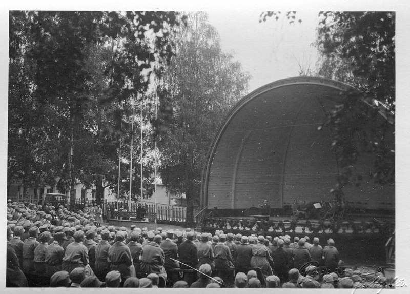 File:Lottapäivät Jyväskylä Lounaispuisto 1930.jpg