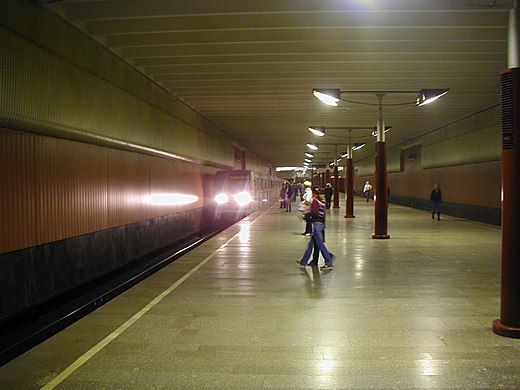 Метро волжский. Станция метро Волжская. Станция Волжская Москва. Станция метро Волжская Москва. Метрополитен станция Волжская.