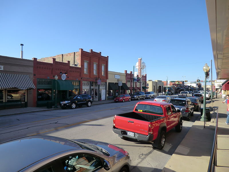 File:Main Street, Grapevine, TX, Oct 2012.jpg