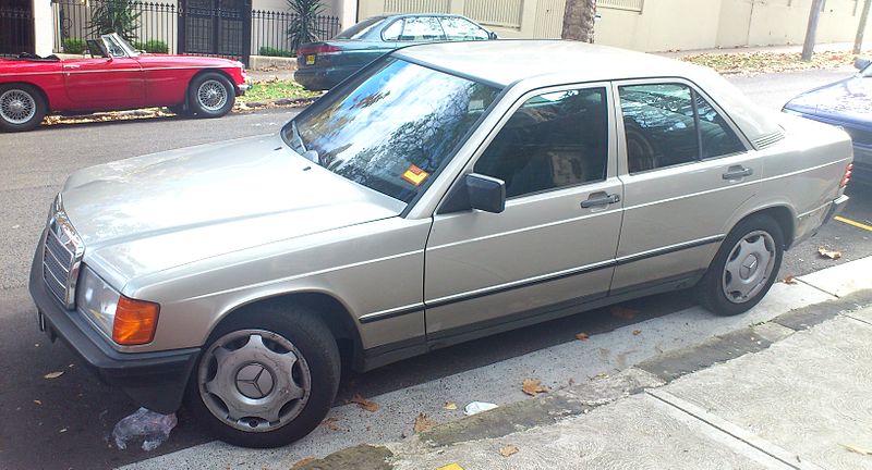 File:Mercedes-Benz 190E (2).jpg