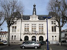 Montluçon Hôtel de Ville 1.jpg