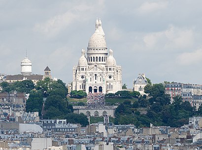 How to get to 18ème arrondissement with public transit - About the place