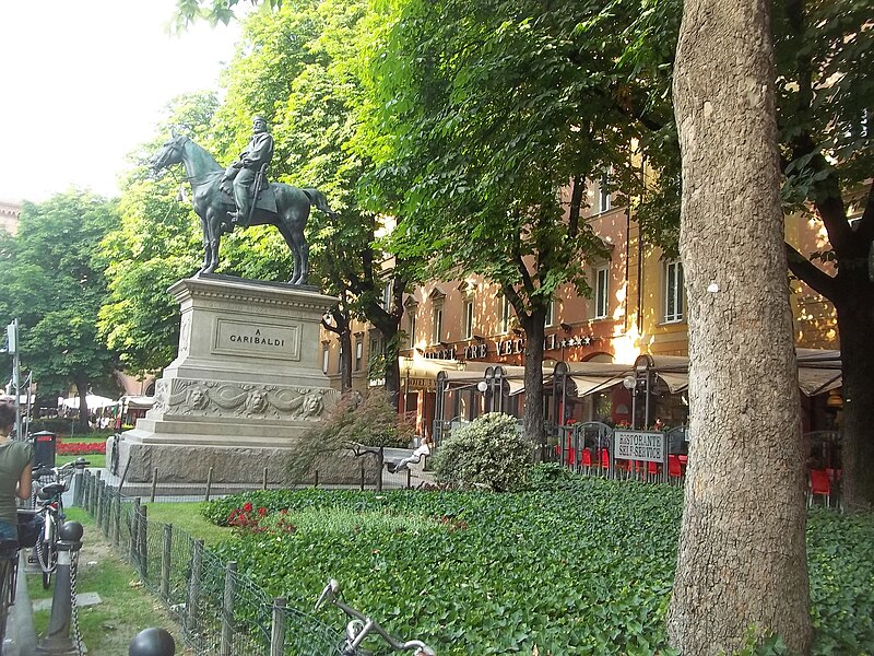 File:Monument to Garibaldi - Bologna.jpg