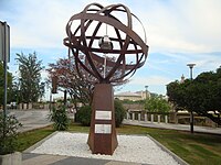 Sculpture to Elcano in the Plaza de Cuba near the Guadalquivir. Monumnetoelcanosevilla.JPG