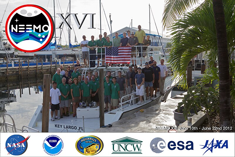 File:NEEMO 16 Team Pre Mission Photo (7421038278).jpg