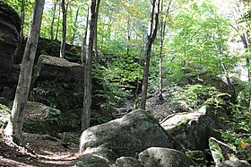 Blocchi di roccia angolati