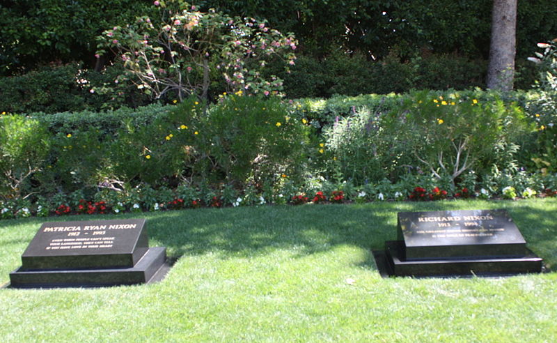 File:Nixon grave 2011.jpg