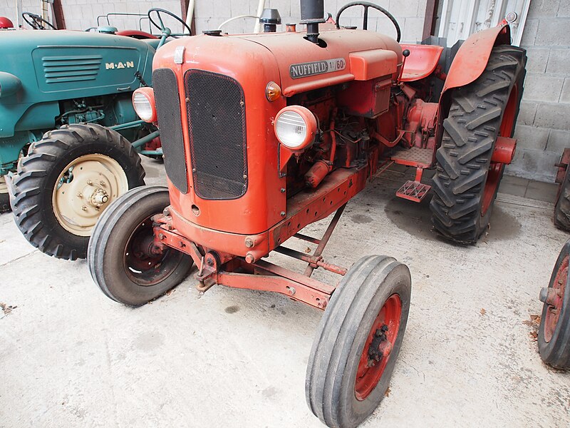 File:Nuffield 10-60 tracktor, Museum voor Nostalgie en Techniek pic1.JPG