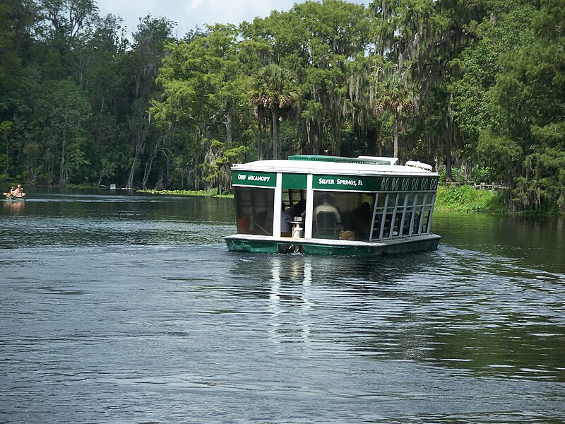 File:Ocala Silver River attraction boat01.jpg