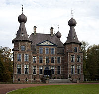 Kruishoutem Castle