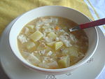 Pantrucas y sopa de ternera