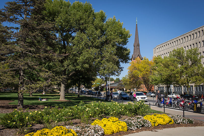 File:Pentacrest Iowa City.jpg