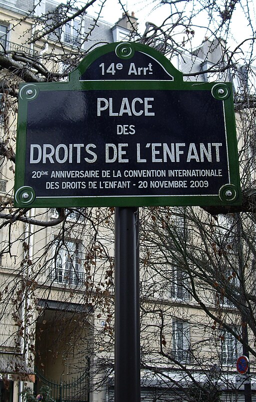 Place des Droits-de-l'enfant, Paris 14