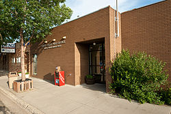 Post office in Beulah, North Dakota 7-16-2009.jpg