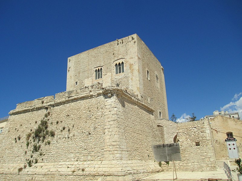 File:Pozzallo Torre Cabrera.jpg