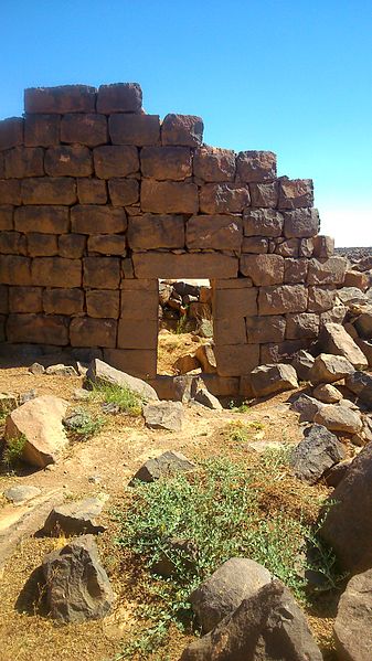 File:Qasr Burqu portal.jpg