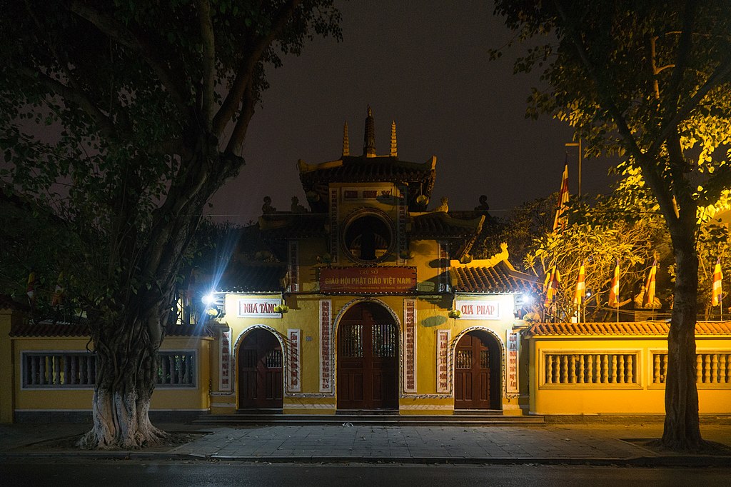 Quan Su Pagoda at night, Hanoi, 14 March 2019