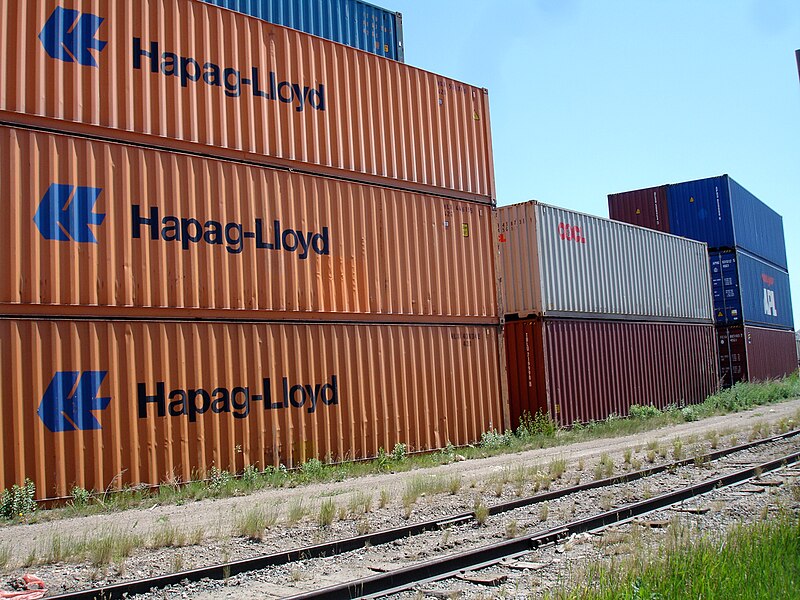 File:Railway Tracks and Containers (3678896952).jpg