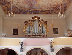 Rainertshausen Sankt Erhard Orgel.jpg