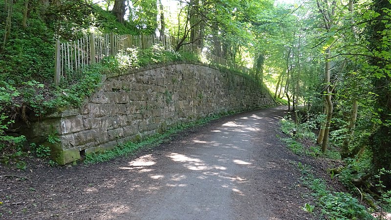 File:Retaining Wall, Currie, Balerno Loop Line, Midlothian.jpg