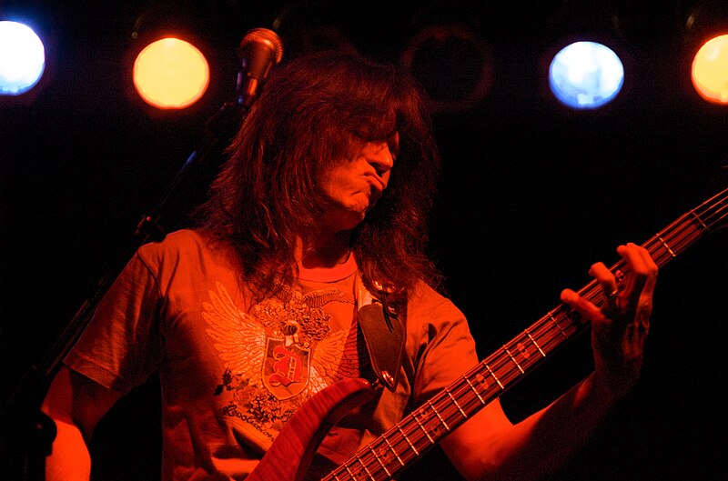 File:Rudy-Sarzo-Blue-Oyster-Cult-Tampa-7.jpg