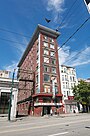 Hôtel délabré dans le quartier chinois de Vancouver (14817809694).jpg