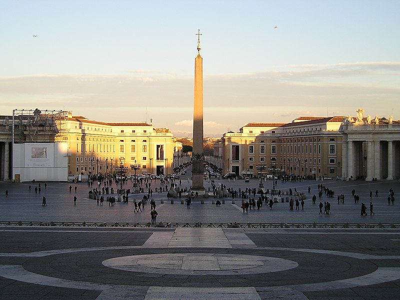 File:Saint Peter s Square-20130208.jpg